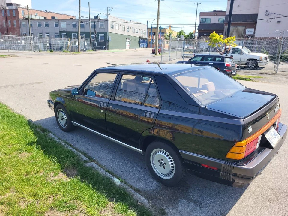 1987 Alfa Romeo 75/Milano - Image 4 of 7