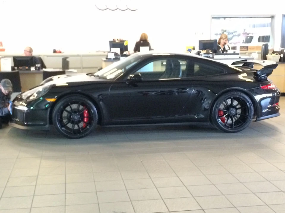 2015 Porsche 991 GT3 - Image 3 of 3