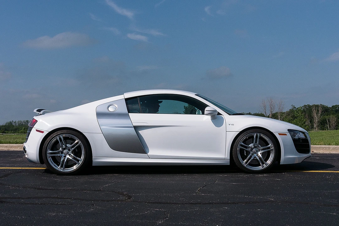2011 Audi 42 R8 - Image 5 of 31