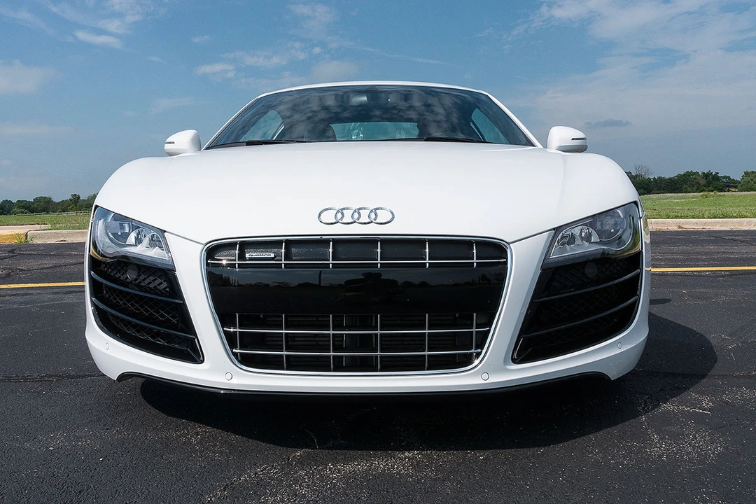 2011 Audi 42 R8 - Image 7 of 31