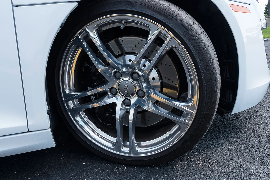 2011 Audi 42 R8 - Image 23 of 31