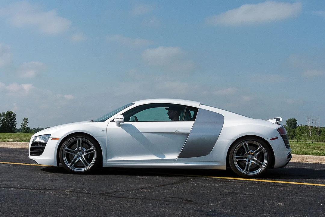 2011 Audi 42 R8 - Image 4 of 31