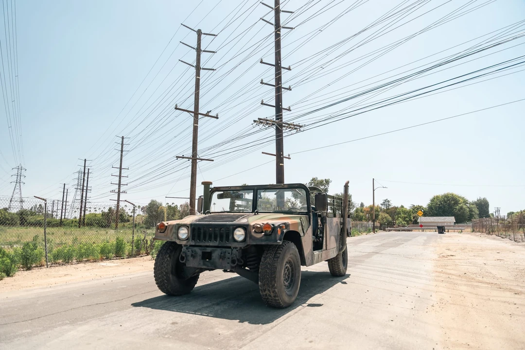Hummer HMMWV - Image 10 of 31