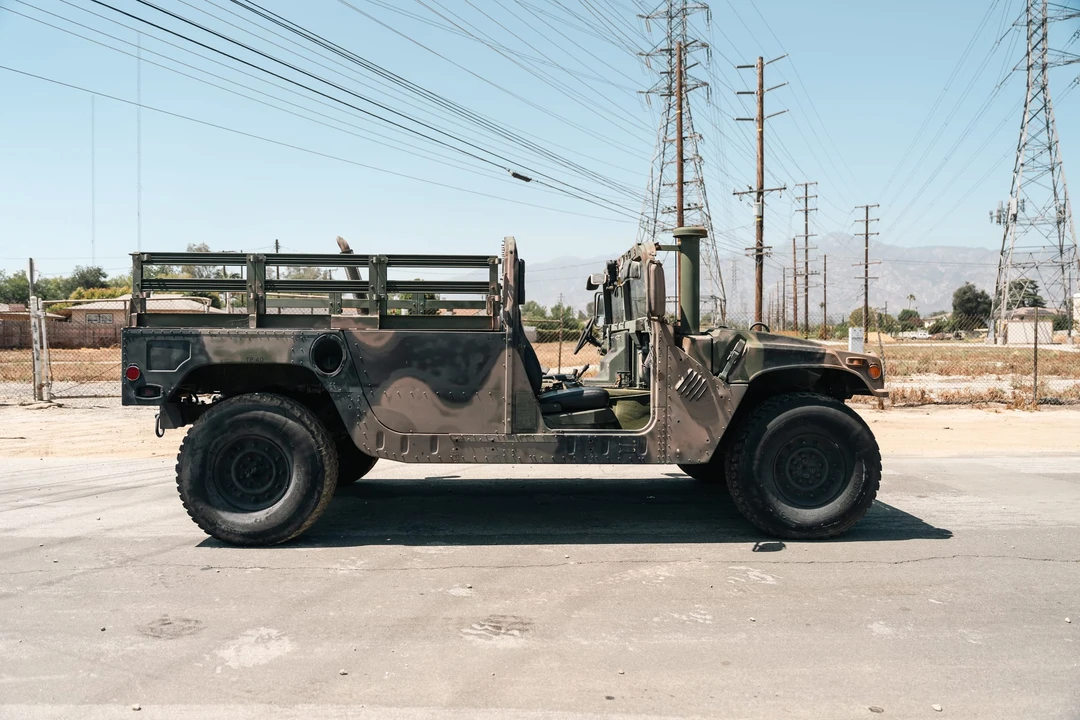 Hummer HMMWV - Image 21 of 31