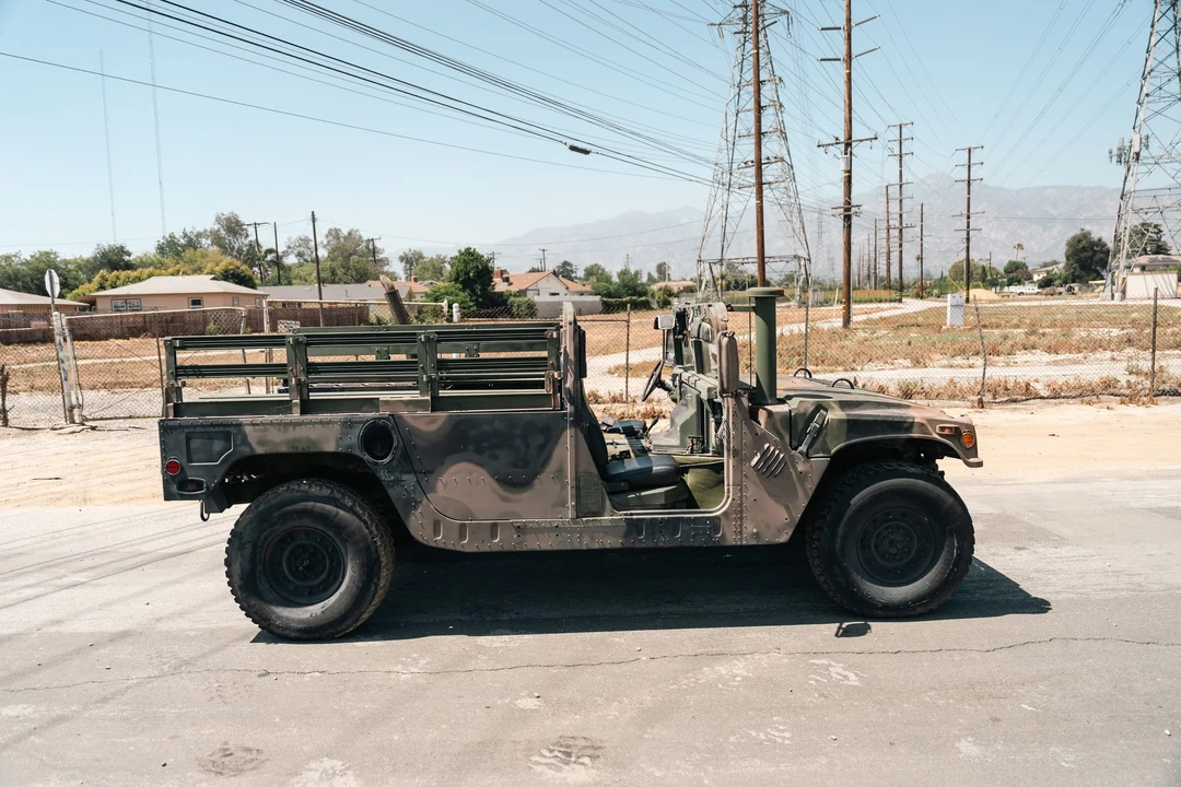 Hummer HMMWV - Image 23 of 31