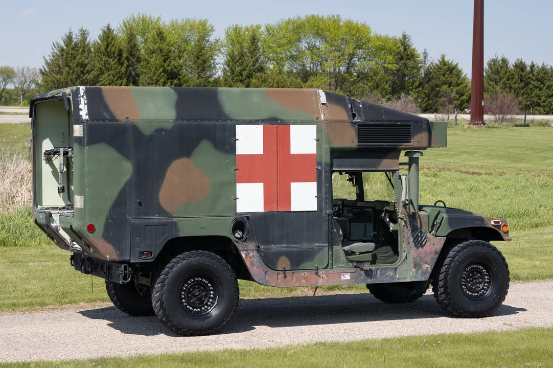 Hummer HMMWV - Image 11 of 31