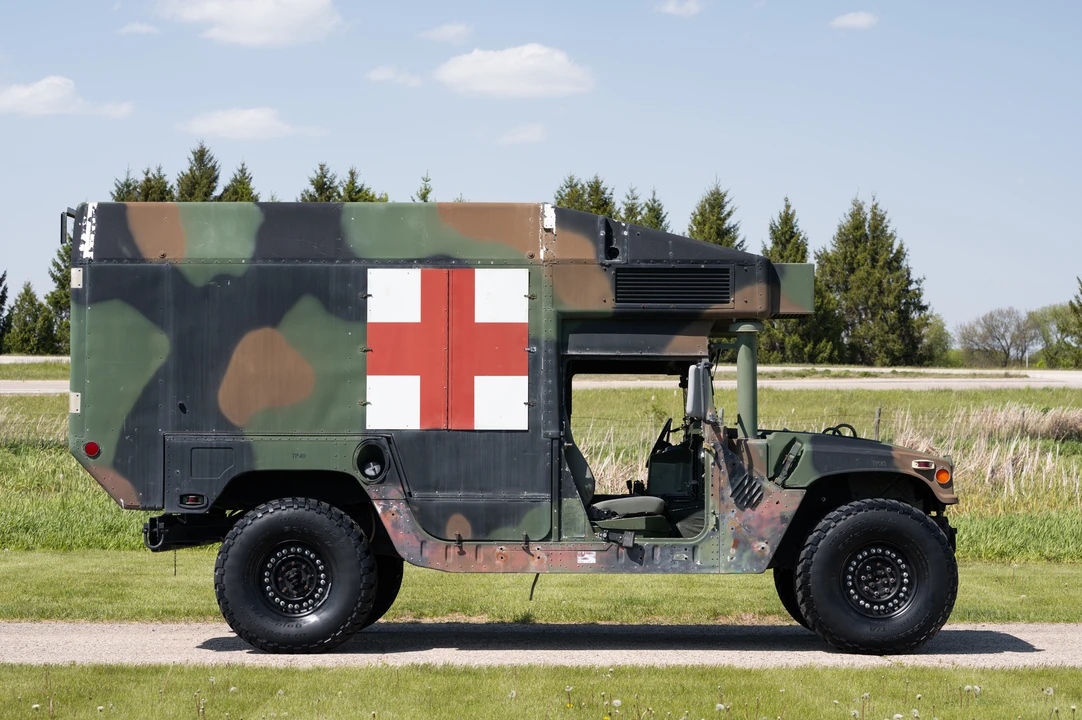Hummer HMMWV - Image 12 of 31