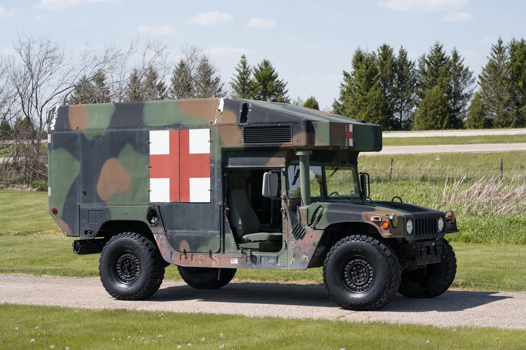 Hummer HMMWV - Image 14 of 31