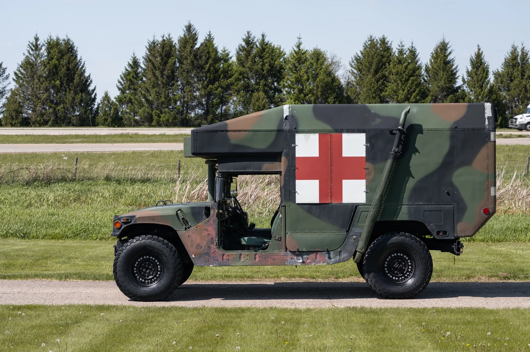 Hummer HMMWV - Image 5 of 31