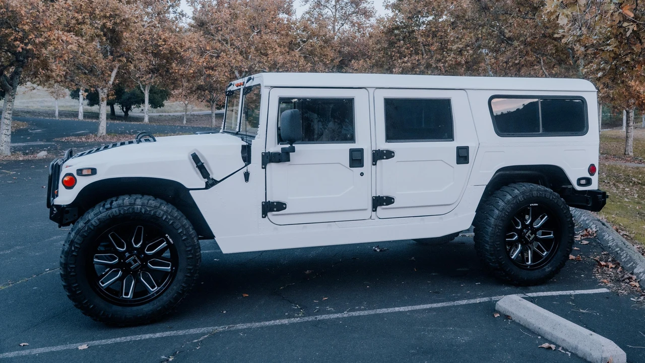 1985 AM General Hummer - Image 11 of 31