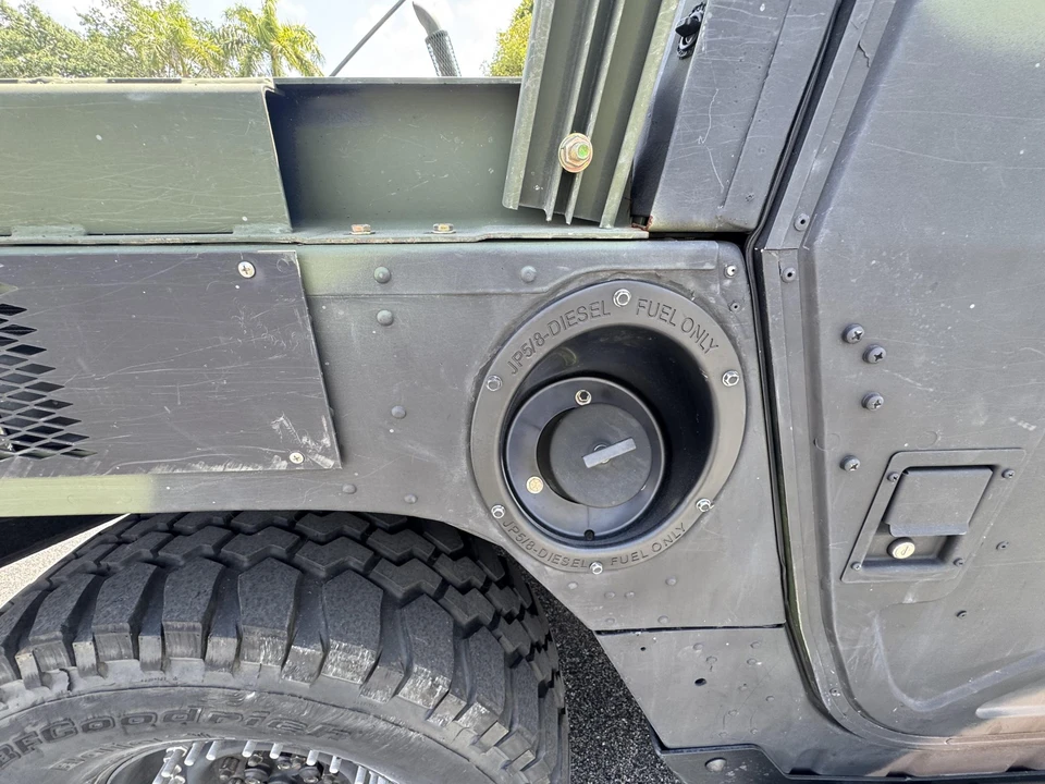 Hummer HMMWV - Image 19 of 31