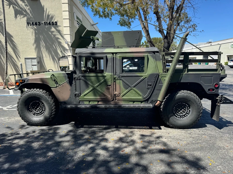 Hummer HMMWV - Image 3 of 31