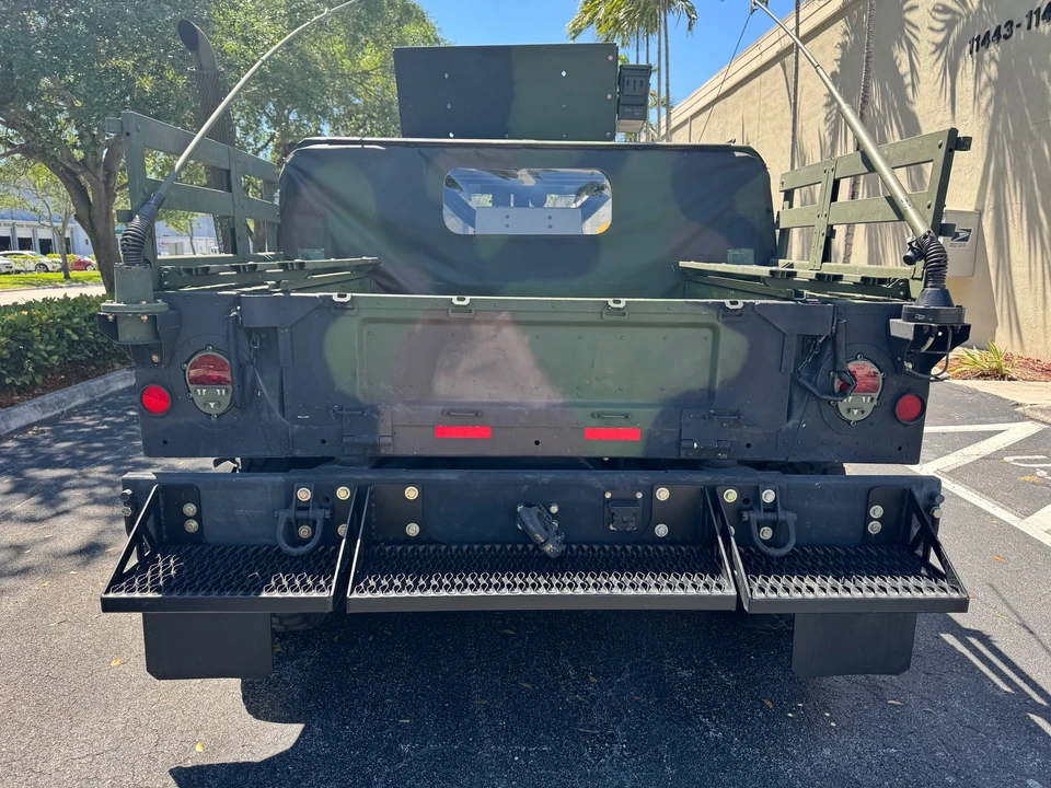 Hummer HMMWV - Image 5 of 31