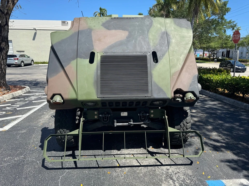 Hummer HMMWV - Image 10 of 31