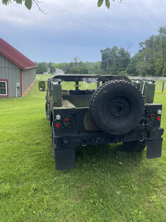 Hummer HMMWV - Image 6 of 31