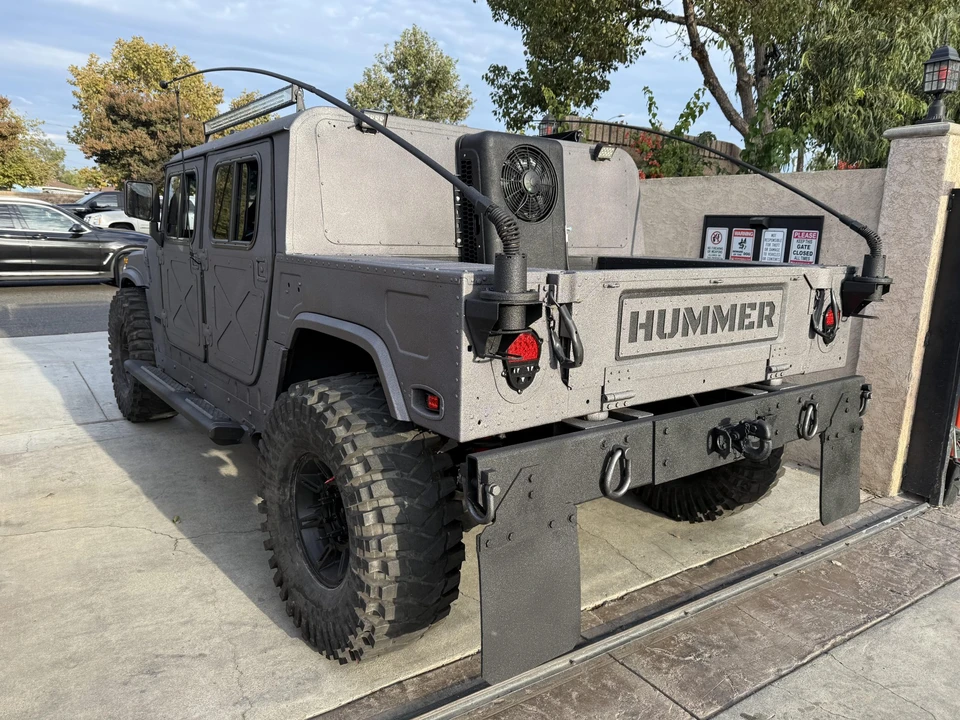 Hummer HMMWV - Image 11 of 31