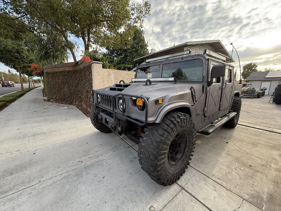 Hummer HMMWV - Image 2 of 31