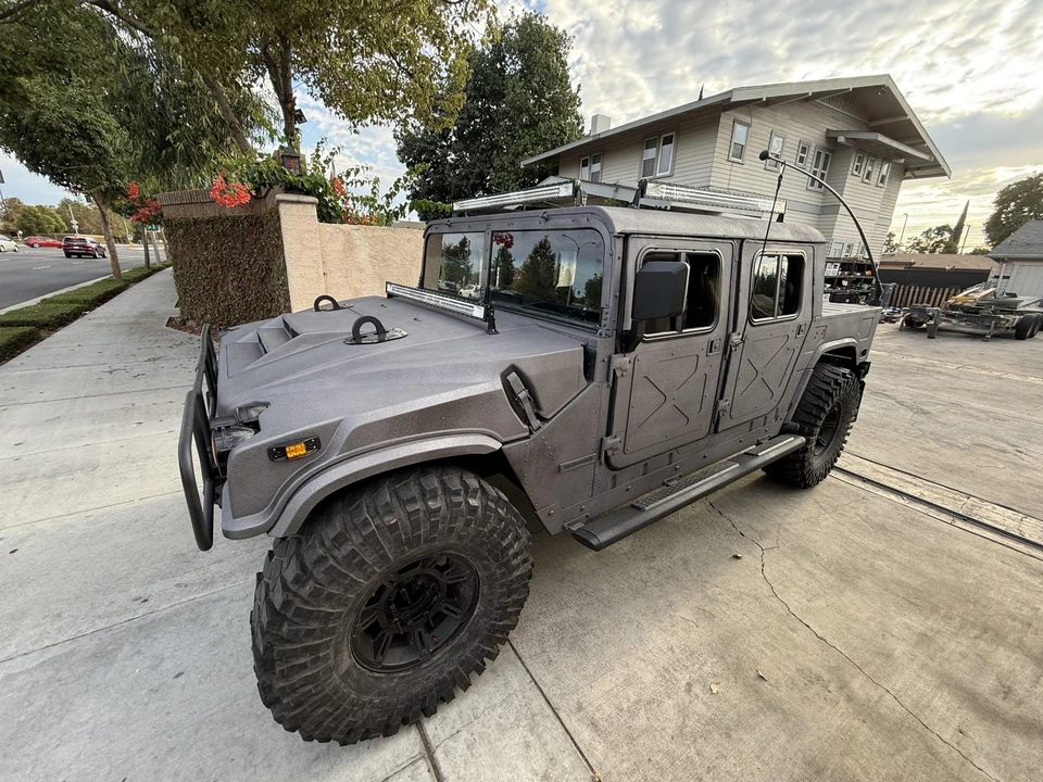 Hummer HMMWV - Image 4 of 31