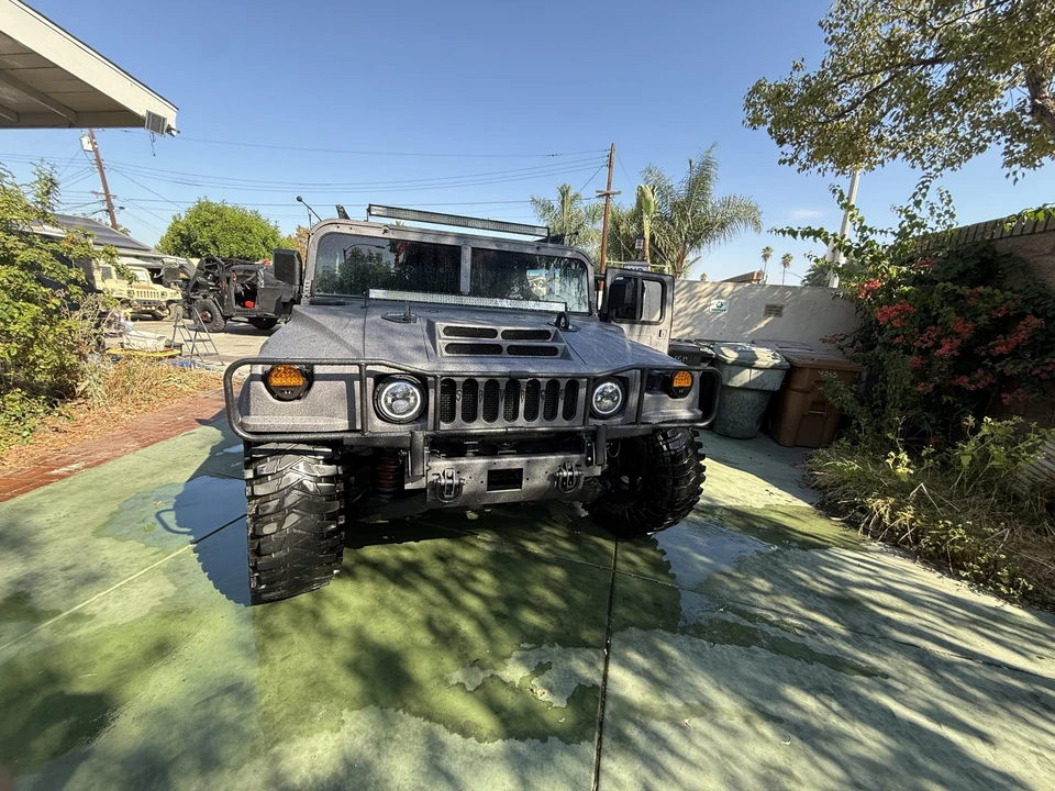 Hummer HMMWV - Image 24 of 31