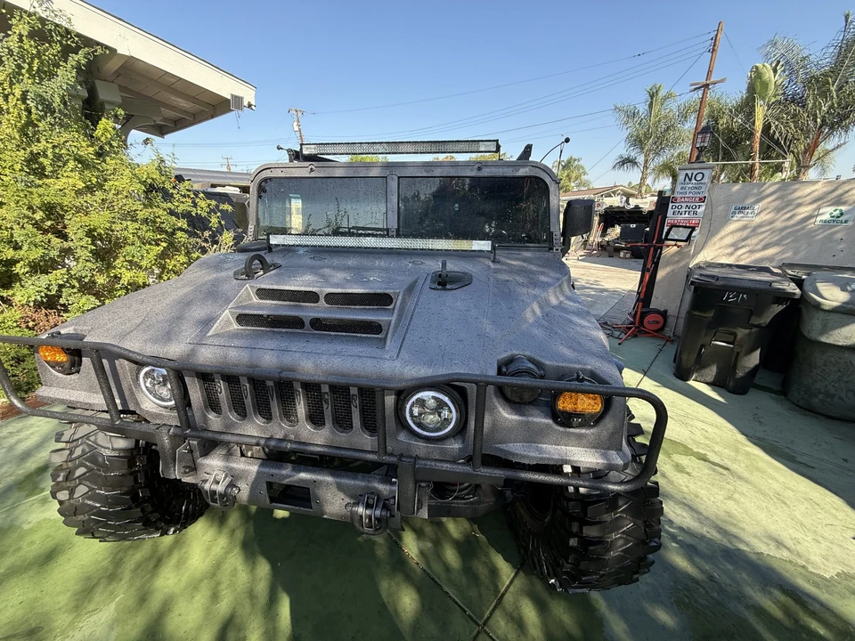 Hummer HMMWV - Image 27 of 31
