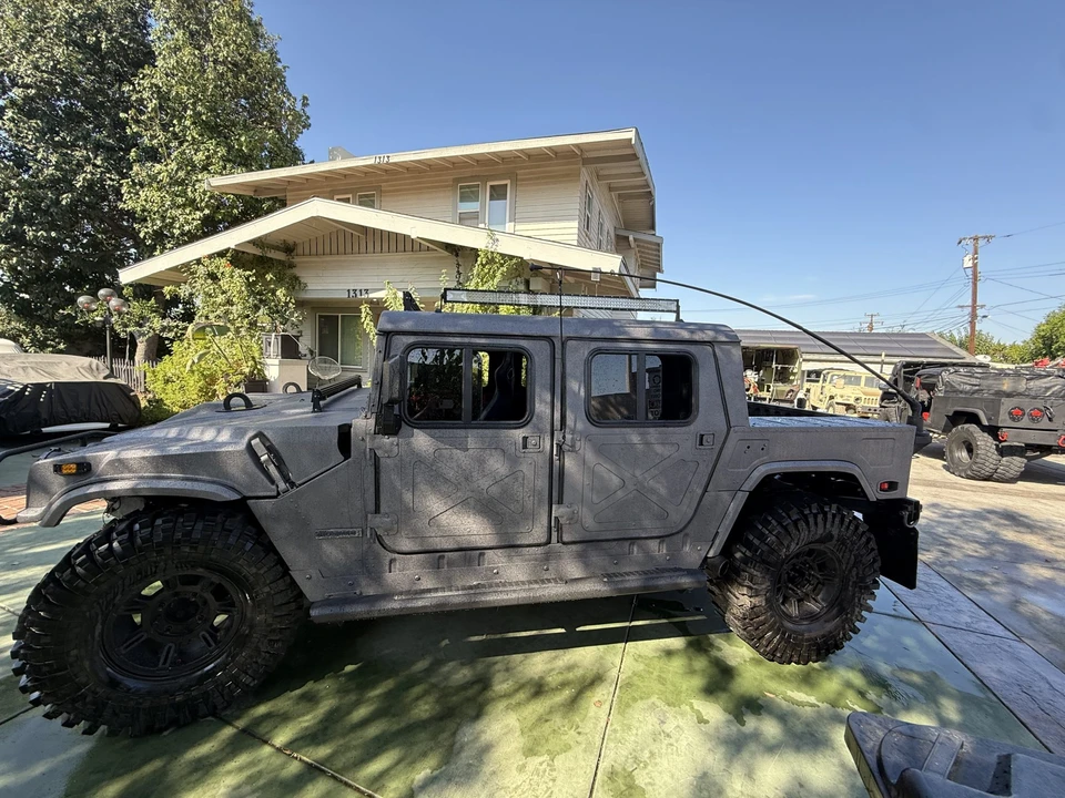 Hummer HMMWV - Image 8 of 31