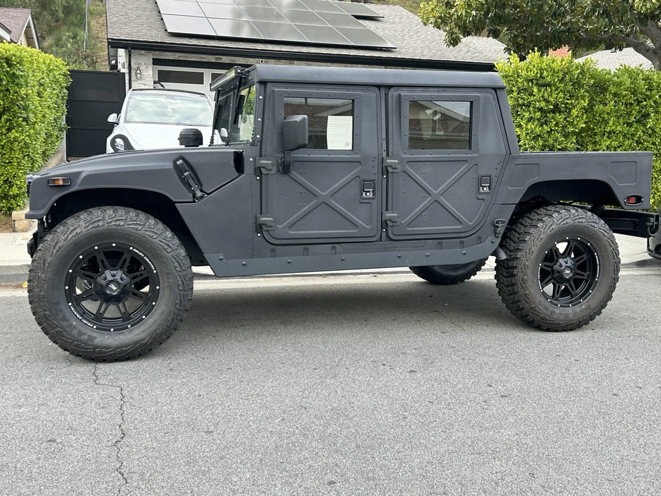 Hummer HMMWV - Image 22 of 31