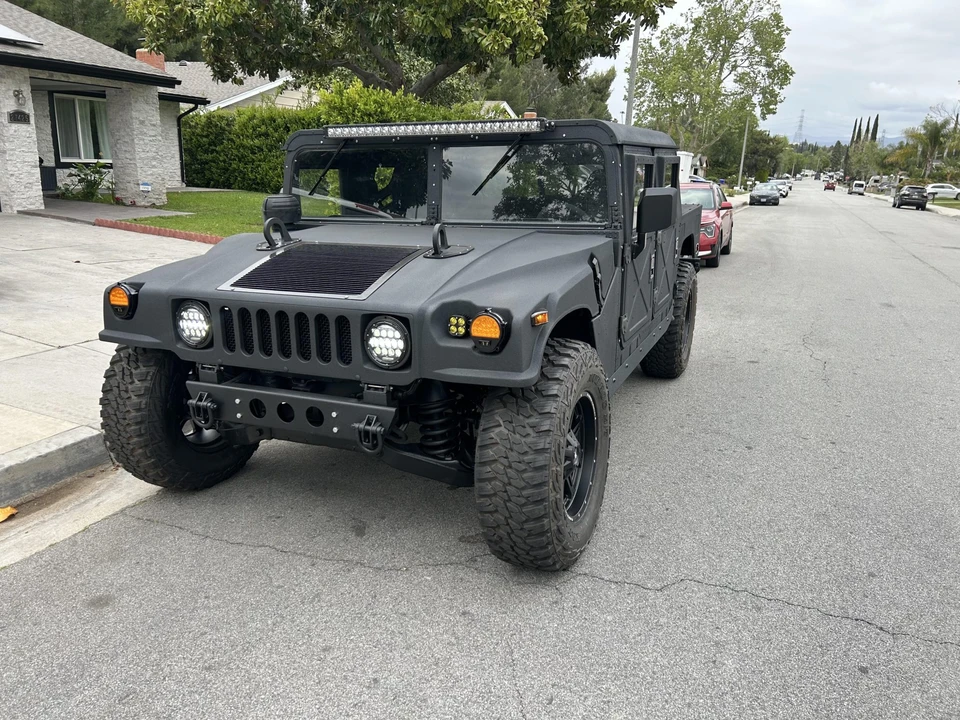 Hummer HMMWV - Image 19 of 31
