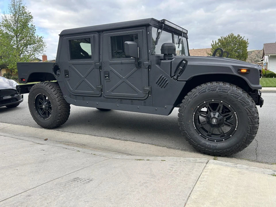 Hummer HMMWV - Image 13 of 31
