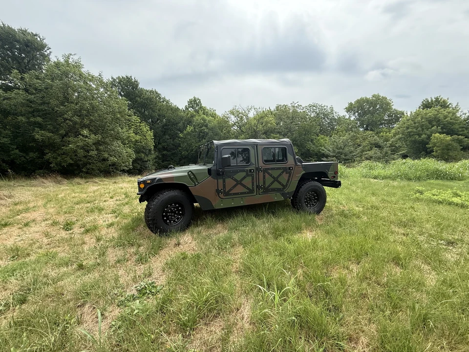 Hummer HMMWV - Image 2 of 31