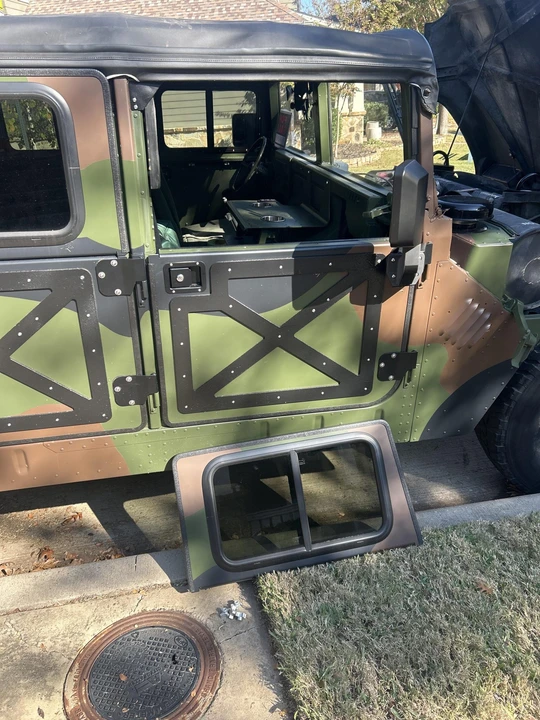 Hummer HMMWV - Image 22 of 31