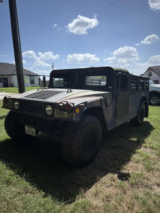 Hummer HMMWV - Image 2 of 31