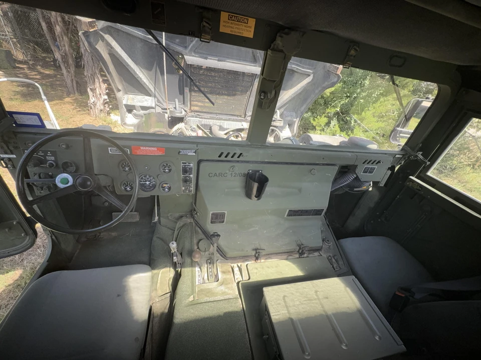 Hummer HMMWV - Image 28 of 31