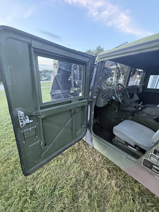 Hummer HMMWV - Image 26 of 31