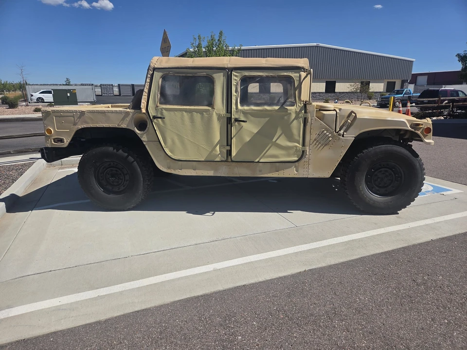 AM General Hummer - Image 14 of 31