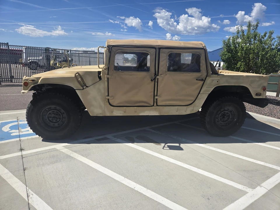 AM General Hummer - Image 27 of 31