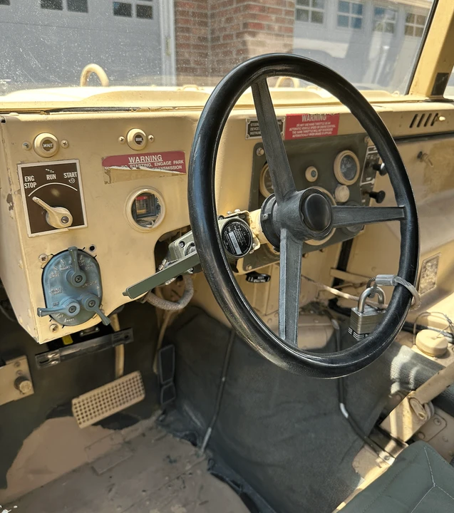 Hummer HMMWV - Image 15 of 31