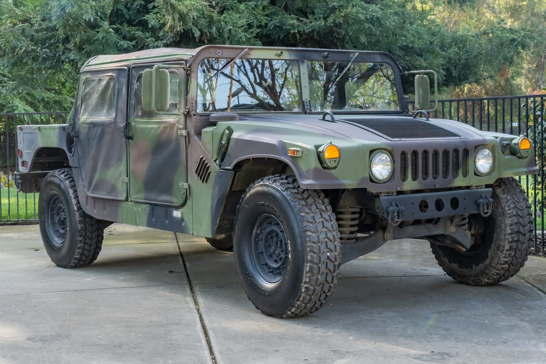 Hummer HMMWV - Image 7 of 31