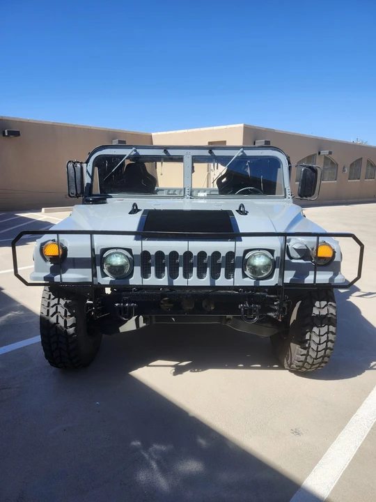 Hummer HMMWV - Image 2 of 31