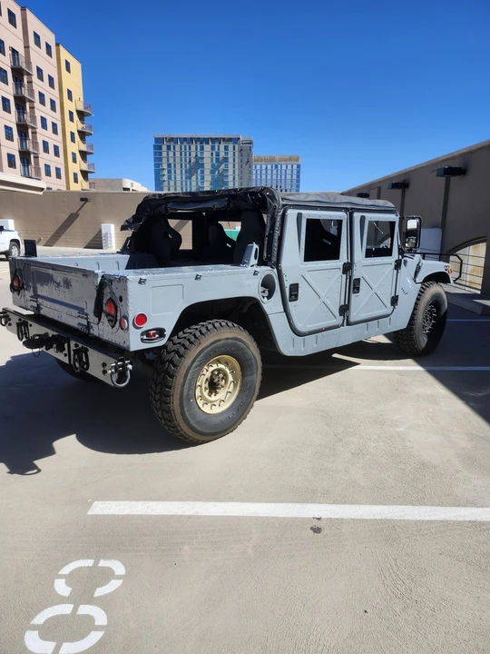 Hummer HMMWV - Image 14 of 31