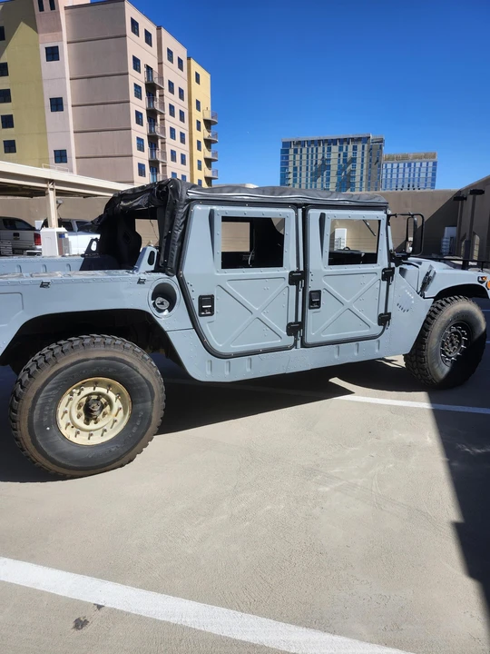 Hummer HMMWV - Image 15 of 31