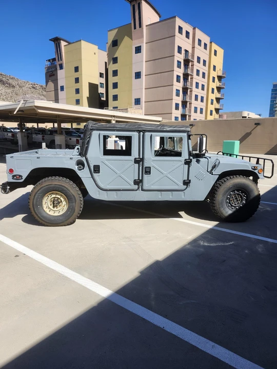 Hummer HMMWV - Image 16 of 31