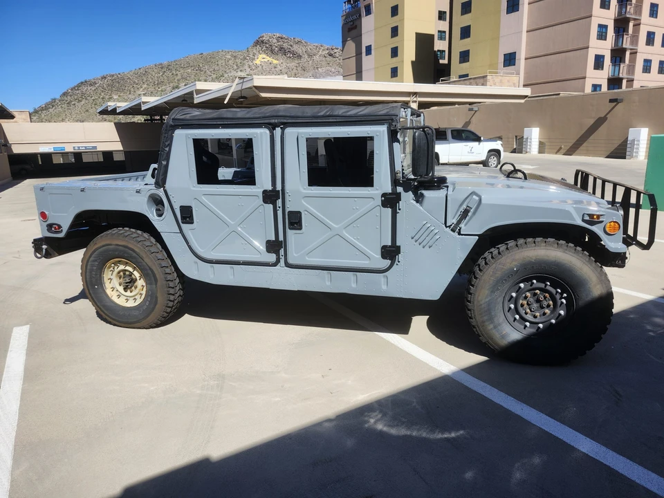 Hummer HMMWV - Image 17 of 31