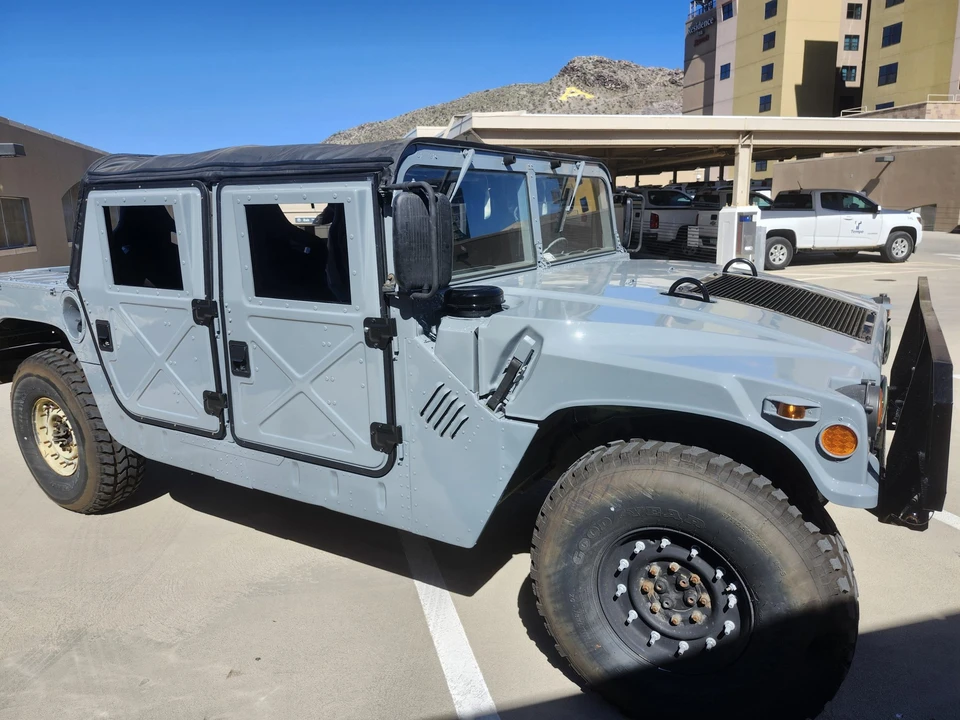 Hummer HMMWV - Image 18 of 31