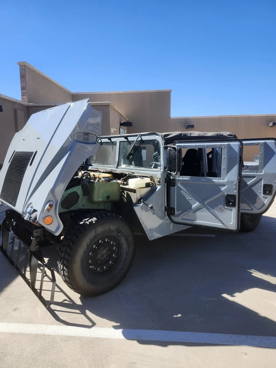 Hummer HMMWV - Image 27 of 31