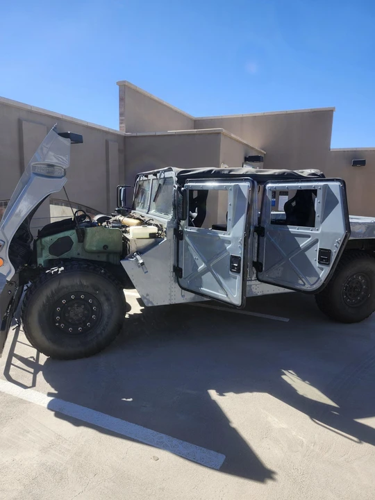 Hummer HMMWV - Image 28 of 31