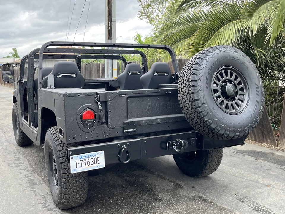 Hummer HMMWV - Image 5 of 31