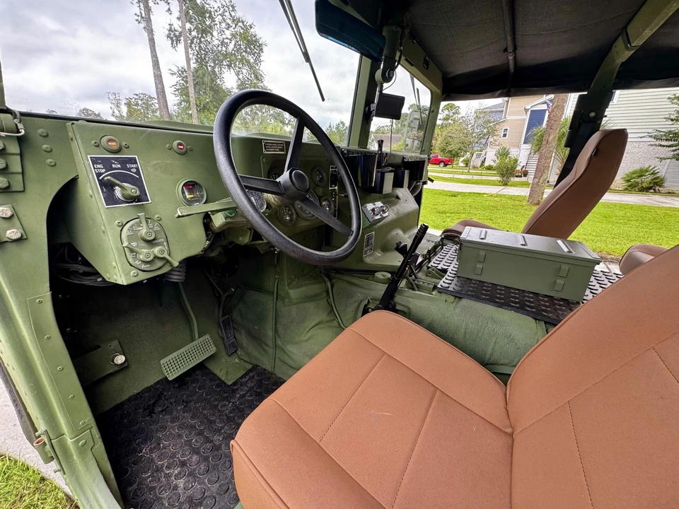 Hummer HMMWV - Image 26 of 31