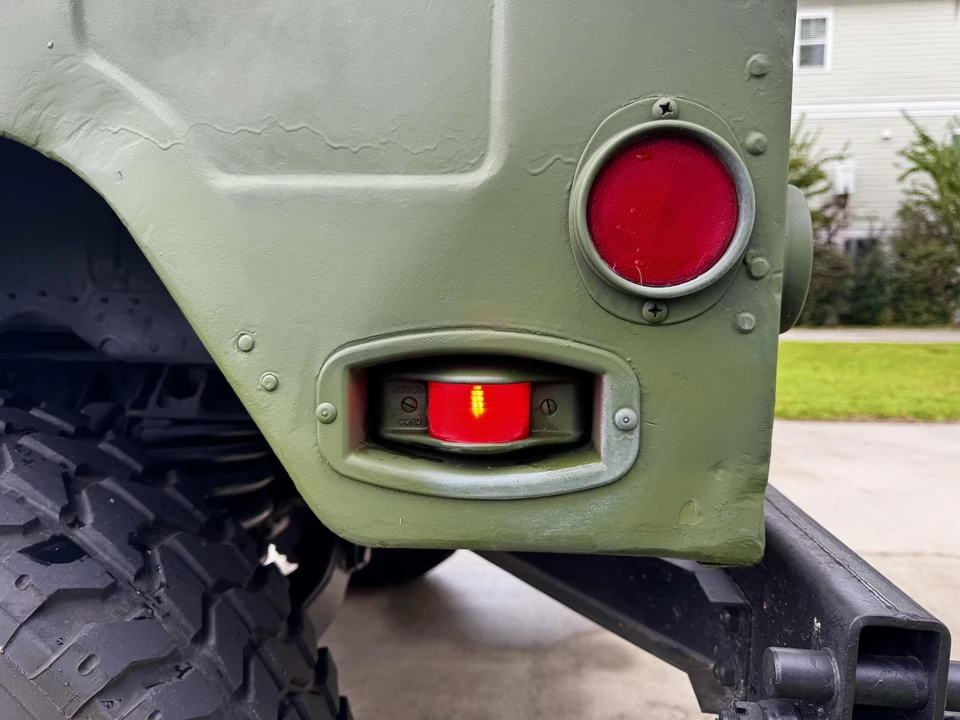 Hummer HMMWV - Image 20 of 31