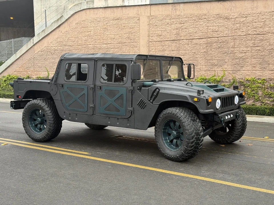 Hummer HMMWV - Image 26 of 31