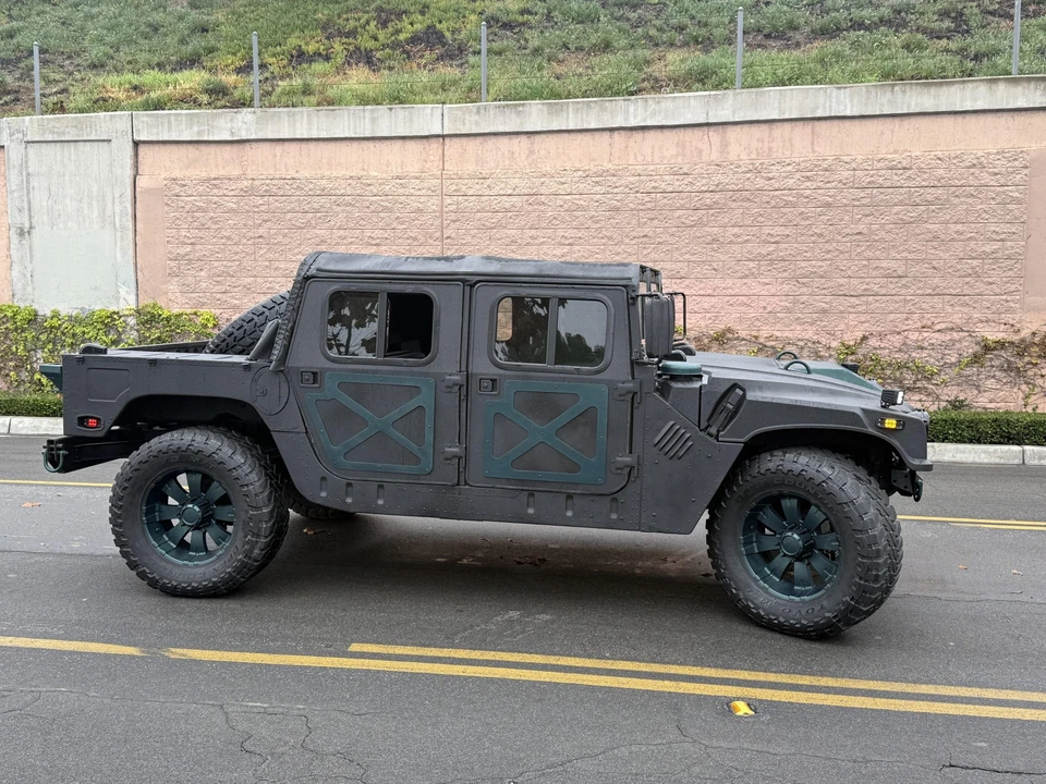 Hummer HMMWV - Image 25 of 31